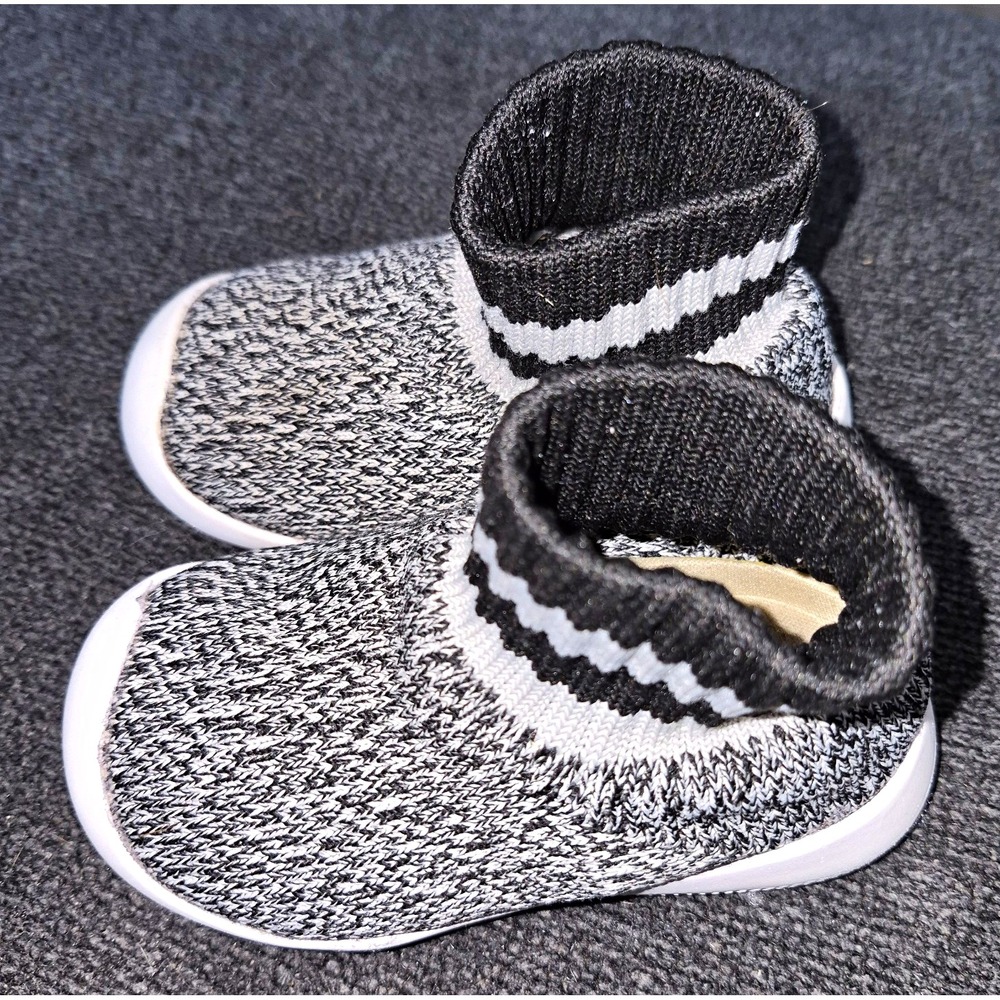 Black/White Knit Baby Sock Shoes Slip-On Rubber Sole Lightweight Ankle US 5.5